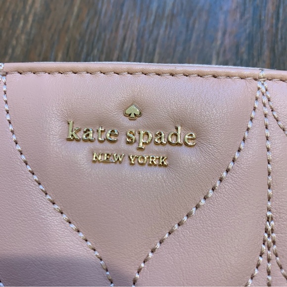 Kate Spade Dani wallet NWT - Picture 2 of 4